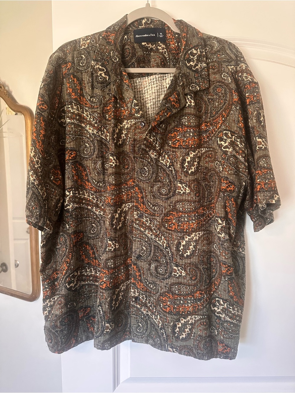 Abercrombie & Fitch Men’s Short Sleeve Paisley Shirt - Brown/Orange size XL